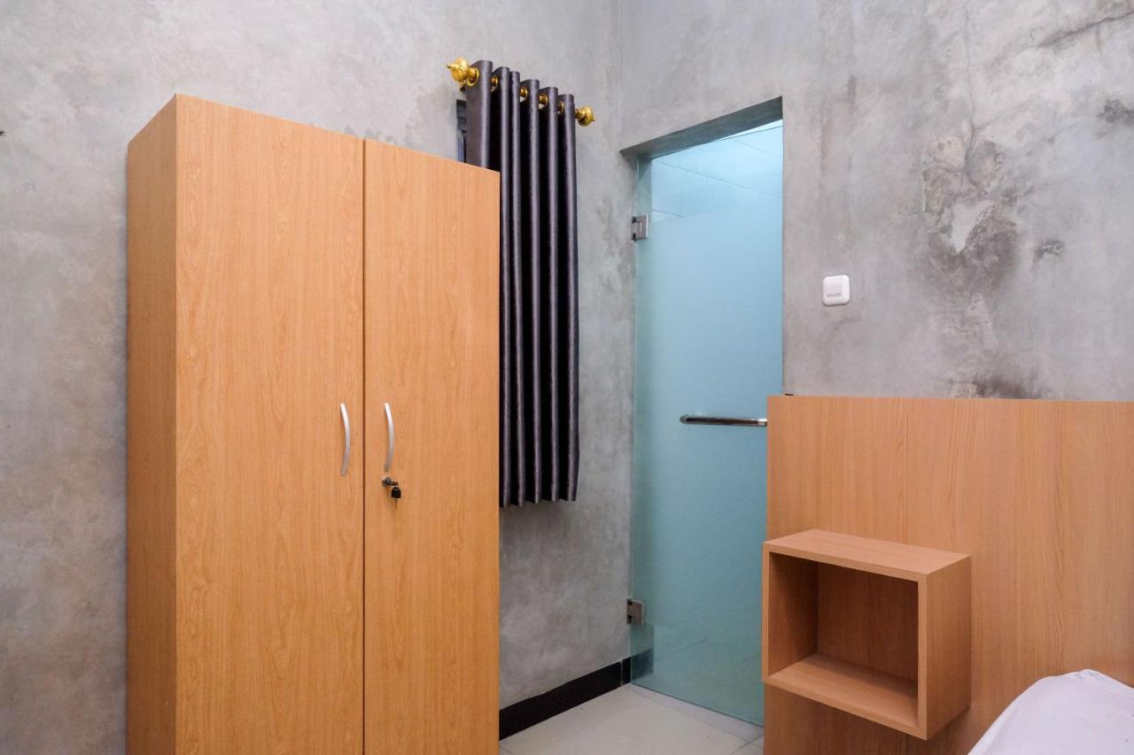Urbanview Hotel Syariah Artamara Tegal By Reddoorz ภายนอก รูปภาพ
