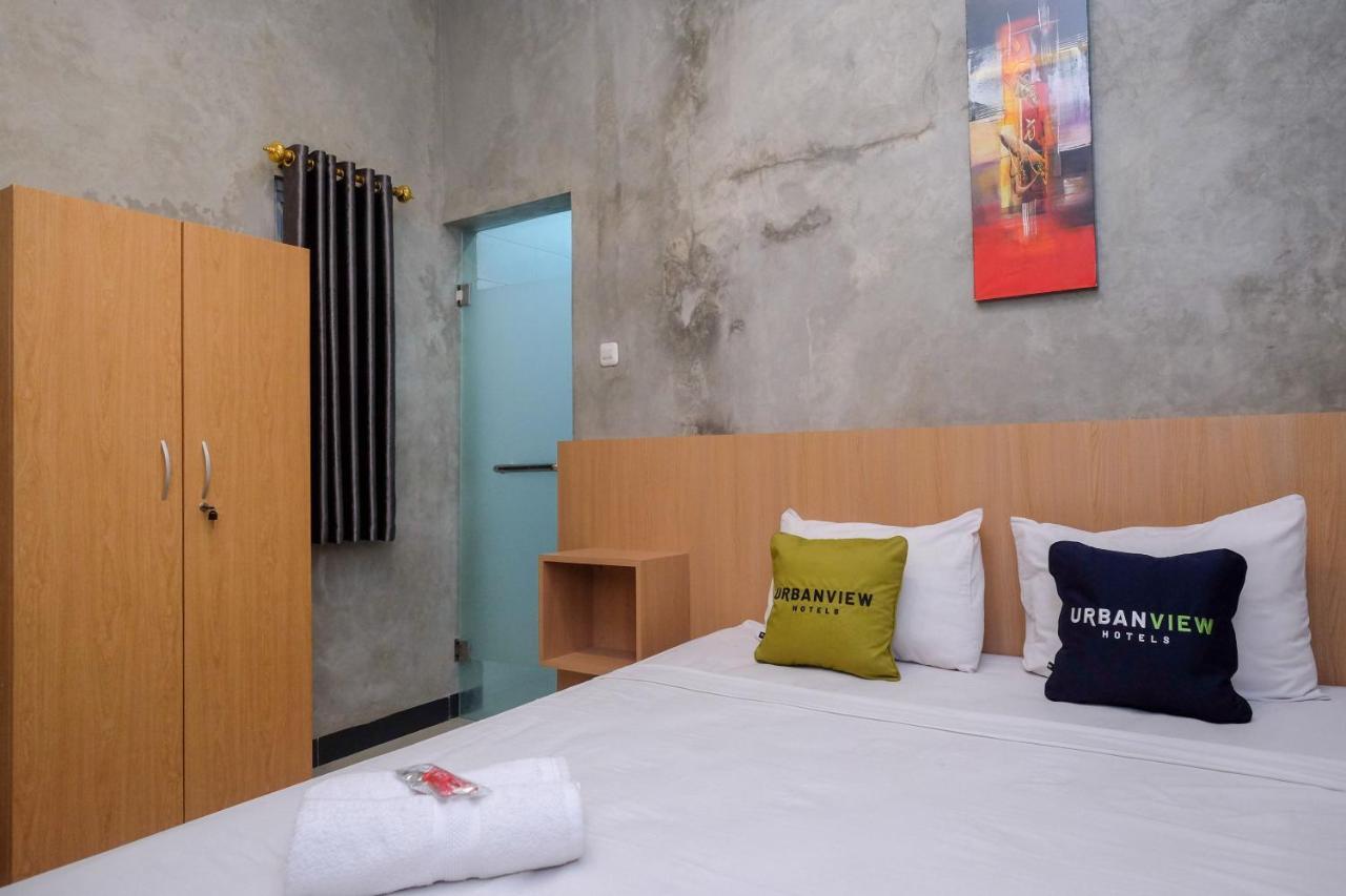 Urbanview Hotel Syariah Artamara Tegal By Reddoorz ภายนอก รูปภาพ