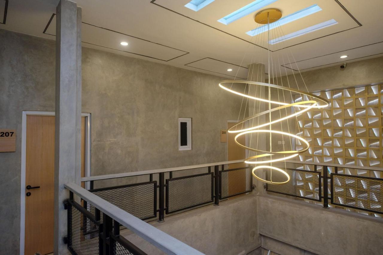 Urbanview Hotel Syariah Artamara Tegal By Reddoorz ภายนอก รูปภาพ