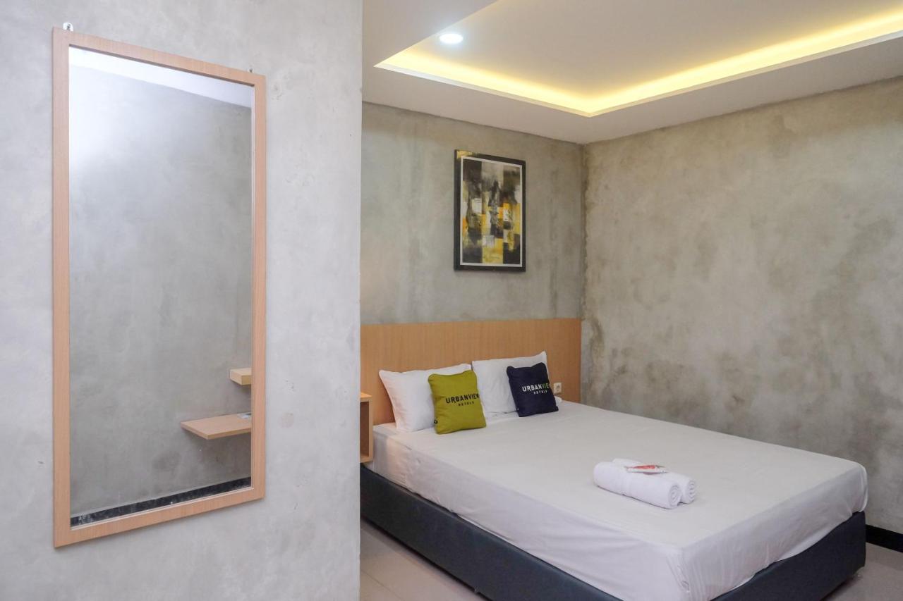 Urbanview Hotel Syariah Artamara Tegal By Reddoorz ภายนอก รูปภาพ