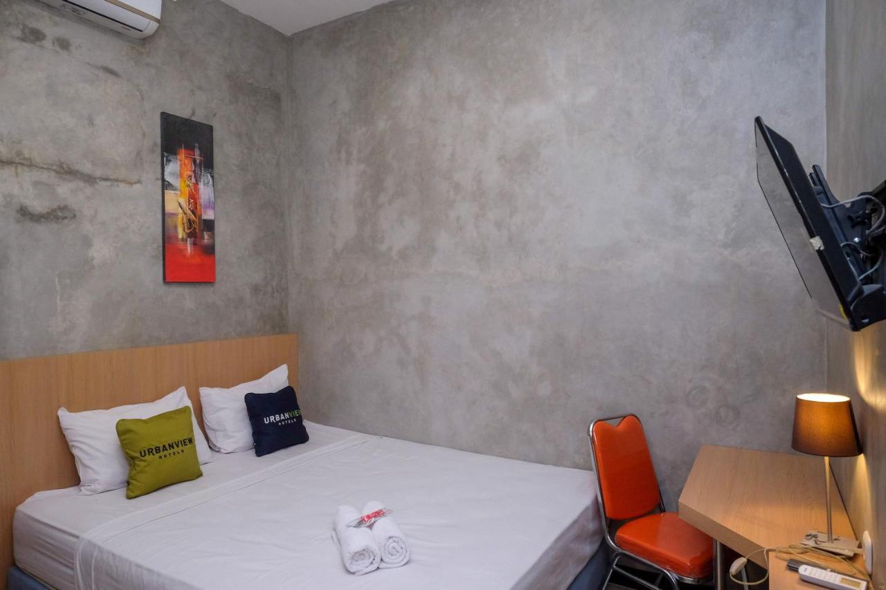 Urbanview Hotel Syariah Artamara Tegal By Reddoorz ภายนอก รูปภาพ